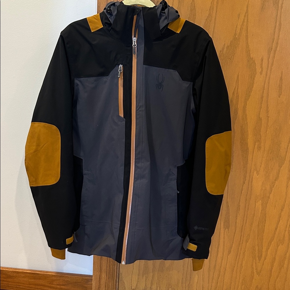 Spyder Men's small whistler gore-Tex Black & Mustard Ski Jacket (A+ condition)